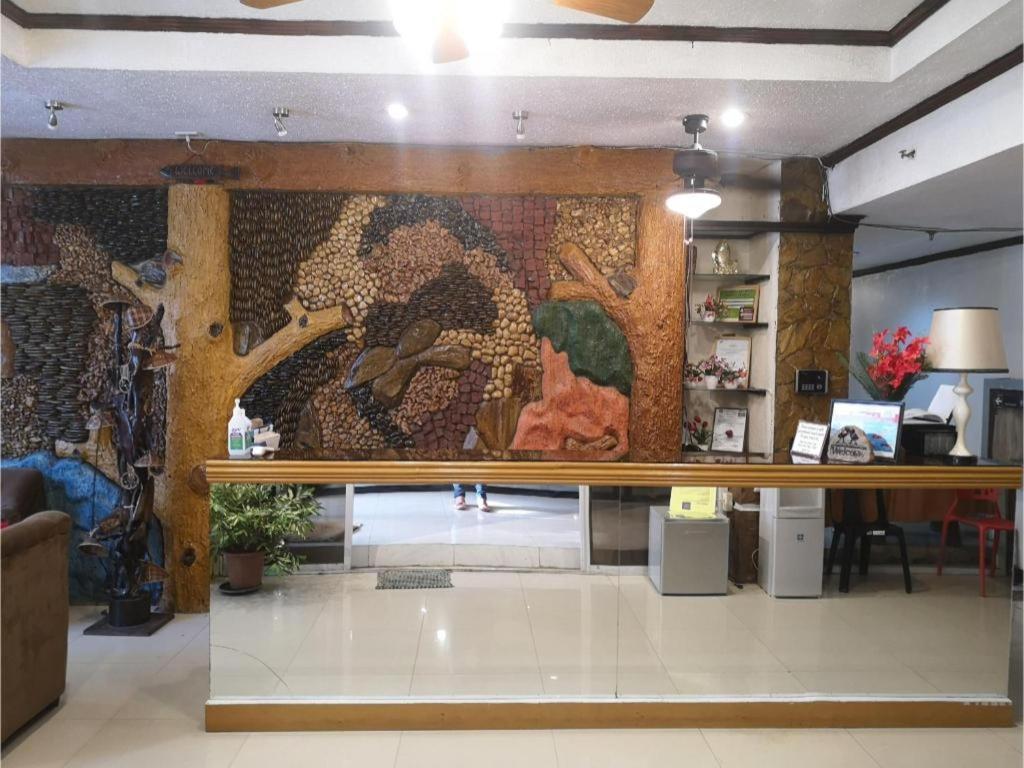 Oyo 880 Flores De Musa Inn Puerto Princesa Exterior photo